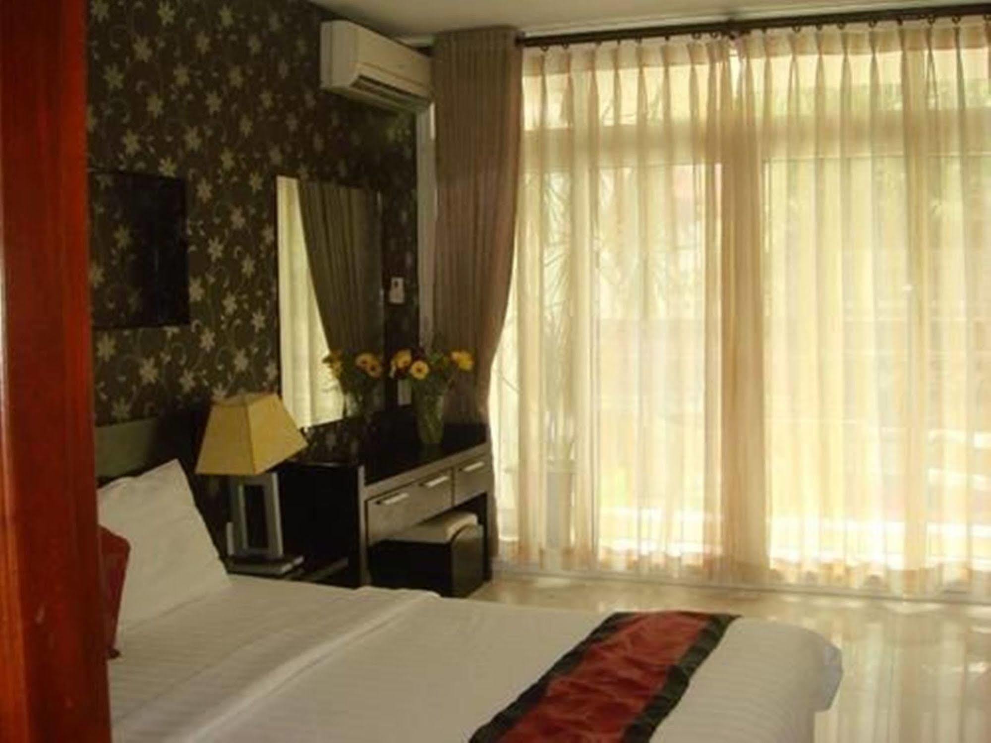 Trung Son Hotel Ho-Chi-Minh-Stadt Exterior foto