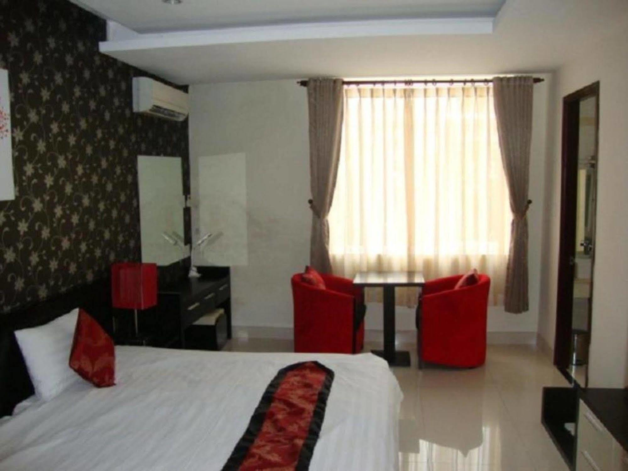 Trung Son Hotel Ho-Chi-Minh-Stadt Exterior foto
